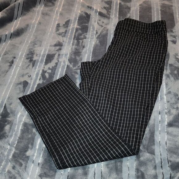 NWT Apt. 9 Black Plaid Torie Pants size 10P - Picture 1 of 4